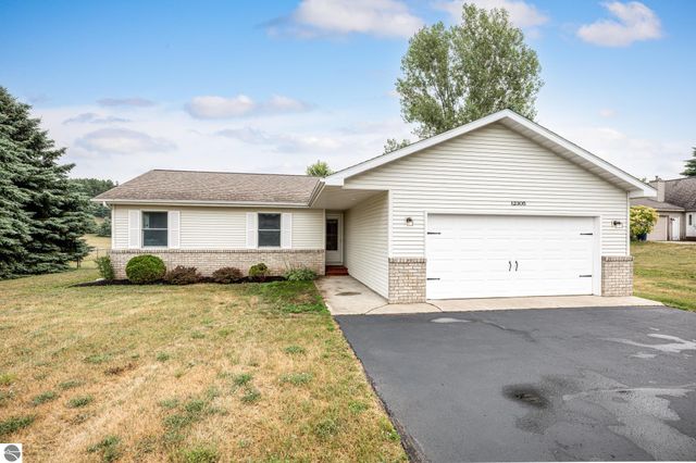 12305 S Lincoln Hollow Court, Cedar, MI 49621