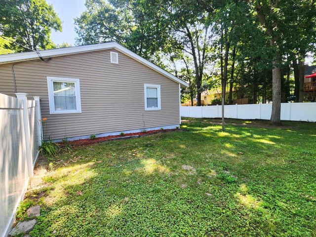 37 Damon Avenue, Nashua, NH 03064