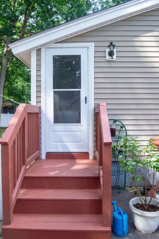 37 Damon Avenue, Nashua, NH 03064