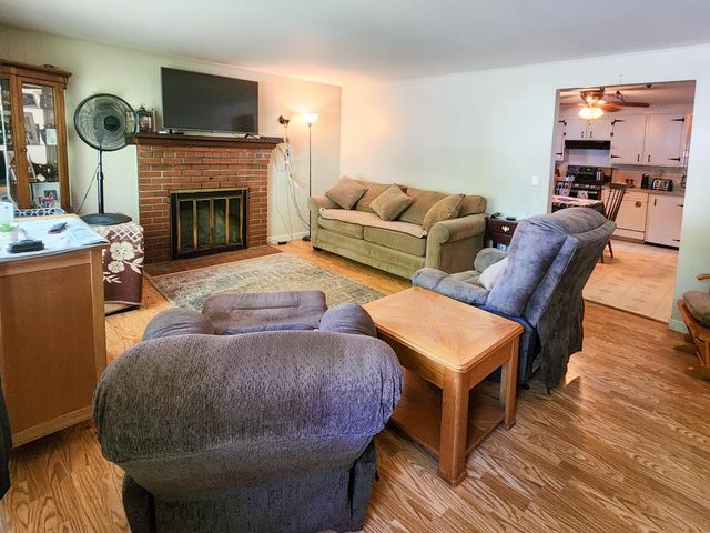 37 Damon Avenue, Nashua, NH 03064