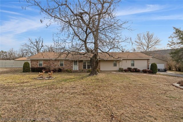 107 Briarwood, Pocola, OK 74902