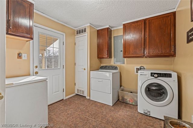 107 Briarwood, Pocola, OK 74902