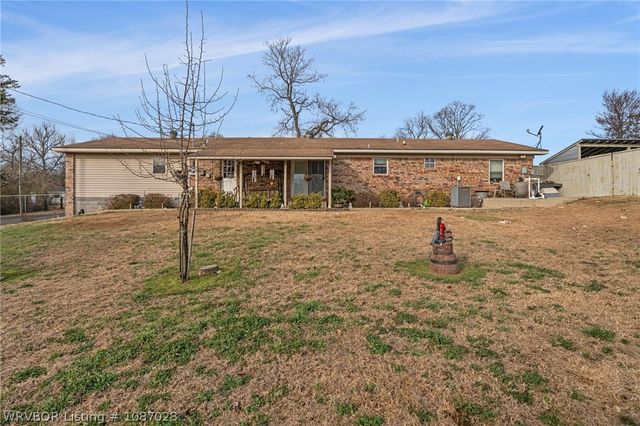 107 Briarwood, Pocola, OK 74902