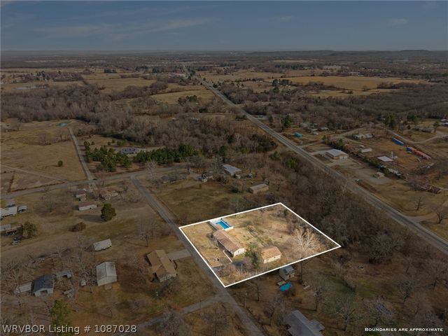 107 Briarwood, Pocola, OK 74902