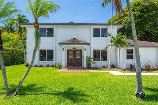 8744 SW 176th Ter, Palmetto Bay, FL 33157