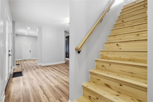 141 W 15th Ave, Homestead, PA 15120