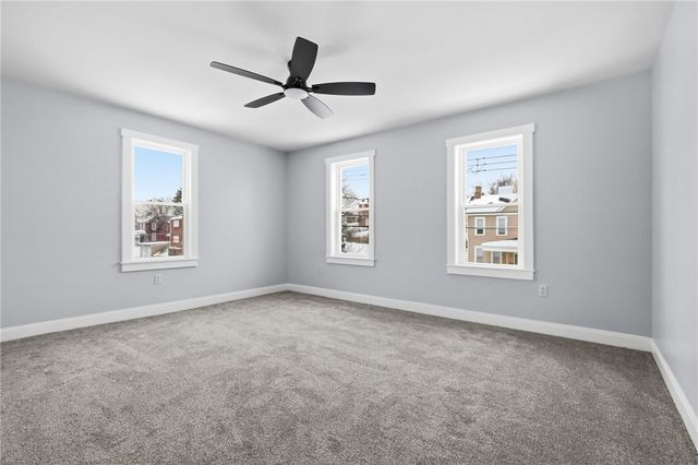 141 W 15th Ave, Homestead, PA 15120