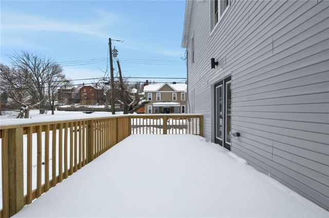 141 W 15th Ave, Homestead, PA 15120