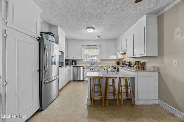 3718 Thorne Drive, Farmville, NC 27828