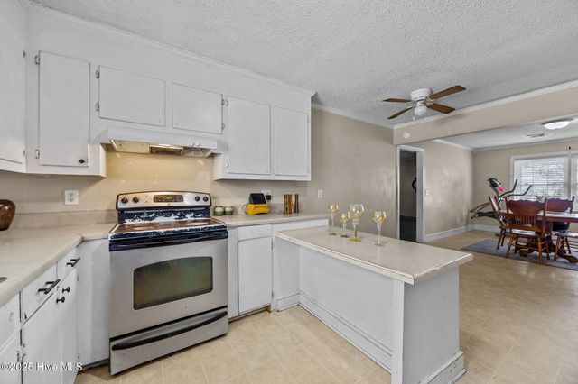 3718 Thorne Drive, Farmville, NC 27828