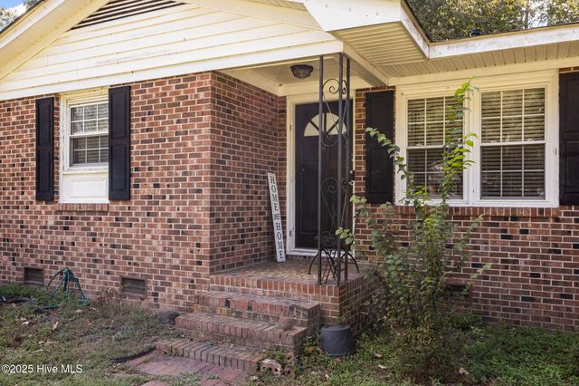 3718 Thorne Drive, Farmville, NC 27828