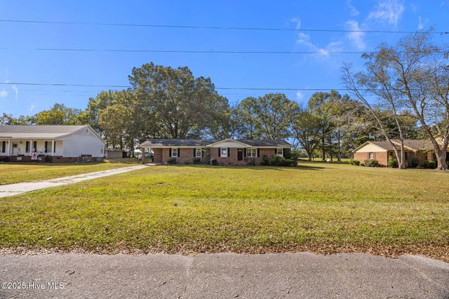 3718 Thorne Drive, Farmville, NC 27828