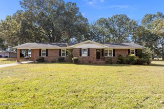 3718 Thorne Drive, Farmville, NC 27828