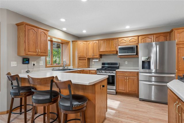 402 Windsor Drive, Solon, IA 52333
