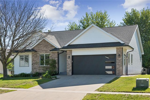402 Windsor Drive, Solon, IA 52333