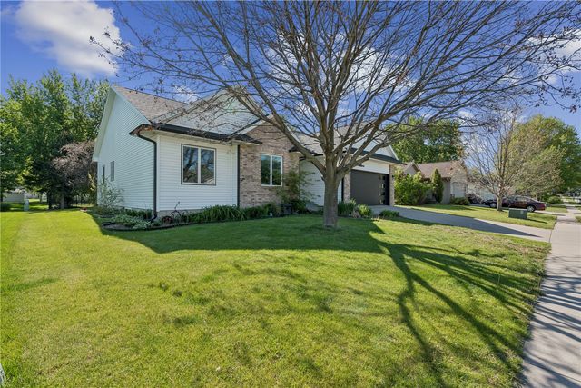 402 Windsor Drive, Solon, IA 52333