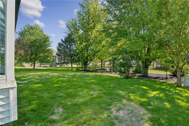 402 Windsor Drive, Solon, IA 52333