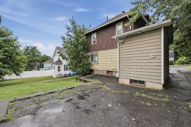 80 Francis Street, Worcester, MA 01606