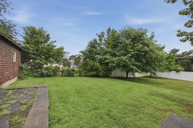 80 Francis Street, Worcester, MA 01606