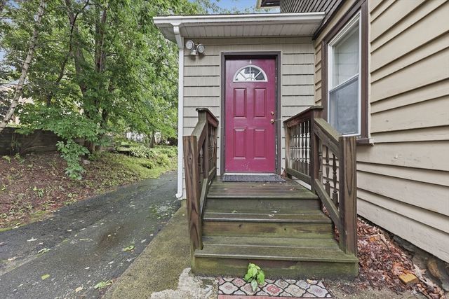80 Francis Street, Worcester, MA 01606