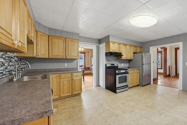 80 Francis Street, Worcester, MA 01606
