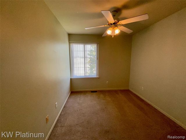 29762 Beverly Lane, New Baltimore, MI 48047