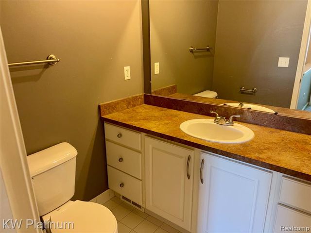 29762 Beverly Lane, New Baltimore, MI 48047