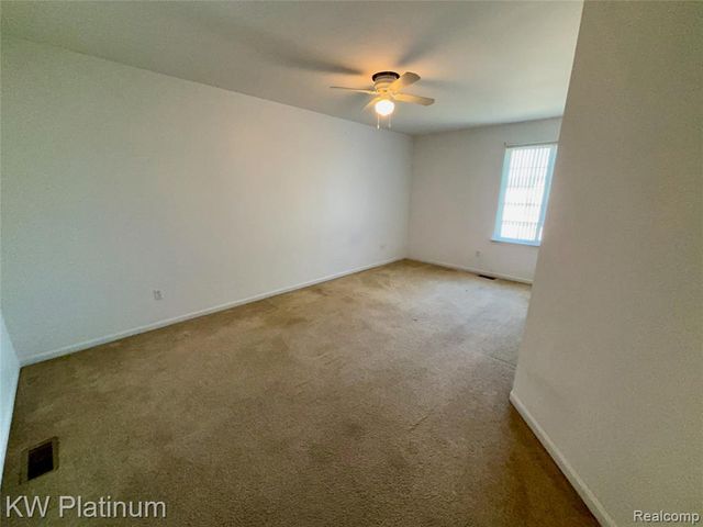 29762 Beverly Lane, New Baltimore, MI 48047