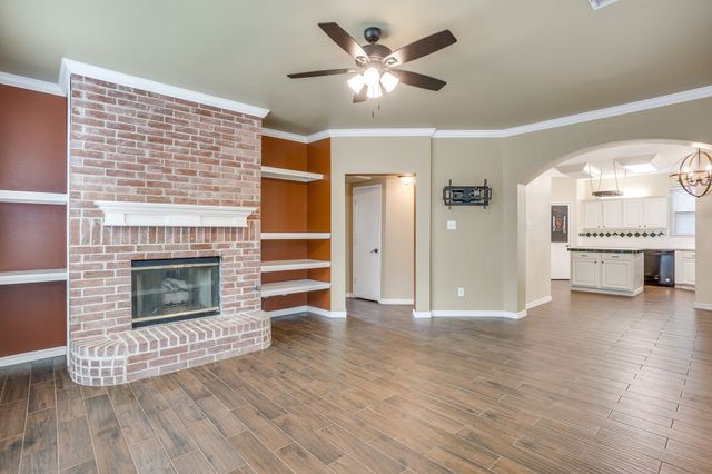 4917 Dougal Avenue, Fort Worth, TX 76137
