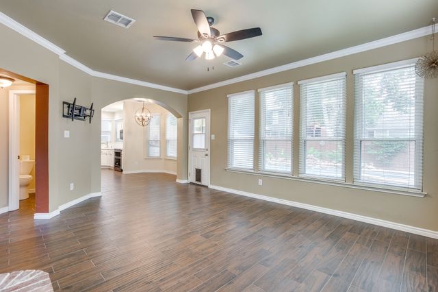 4917 Dougal Avenue, Fort Worth, TX 76137