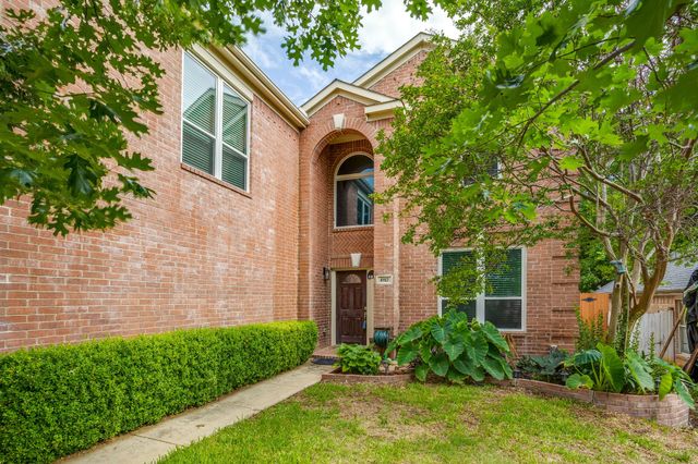 4917 Dougal Avenue, Fort Worth, TX 76137