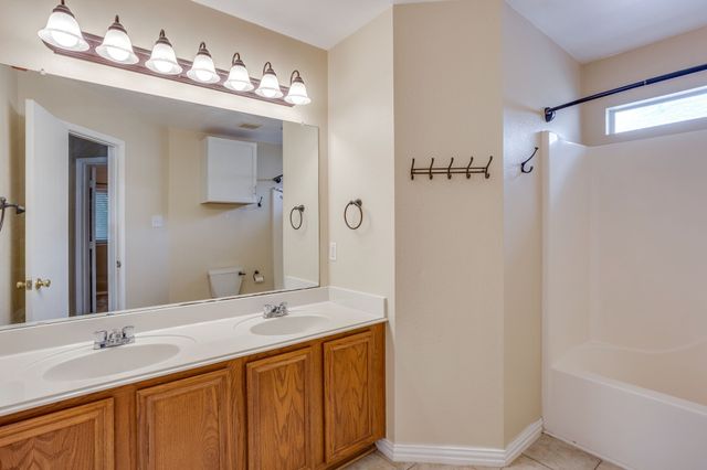 4917 Dougal Avenue, Fort Worth, TX 76137