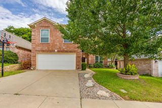 4917 Dougal Avenue, Fort Worth, TX 76137