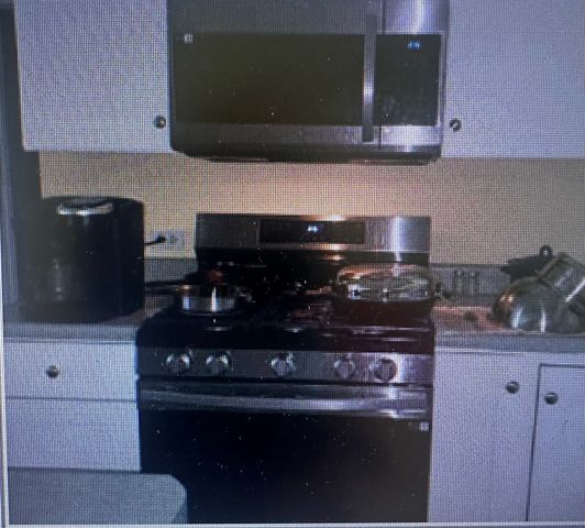 33 Circle Drive, Indian Creek, IL 60061