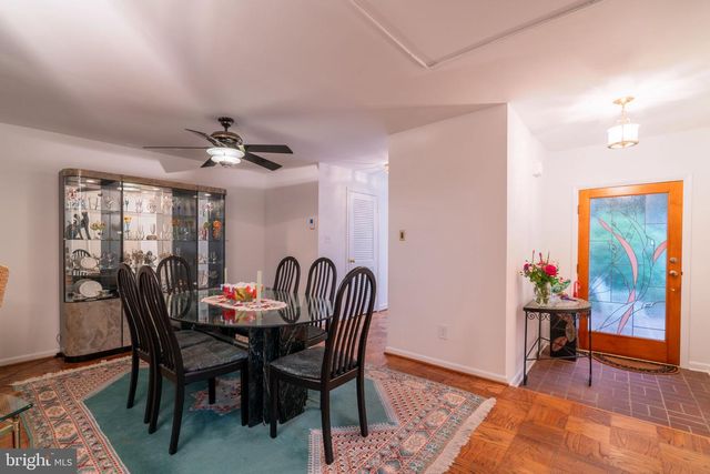 201 GARDEN CT, Falls Church, VA 22046