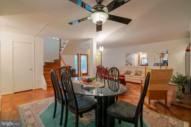 201 GARDEN CT, Falls Church, VA 22046