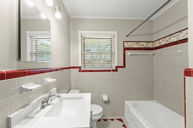 8106 Lorrie Drive, Houston, TX 77025