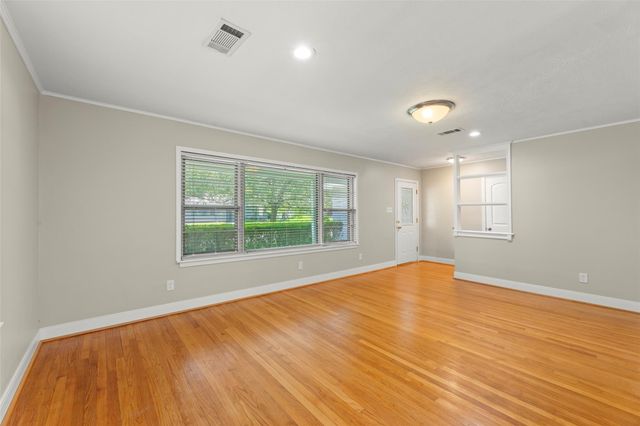 8106 Lorrie Drive, Houston, TX 77025