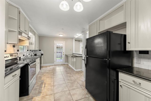 8106 Lorrie Drive, Houston, TX 77025