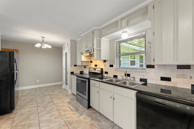 8106 Lorrie Drive, Houston, TX 77025