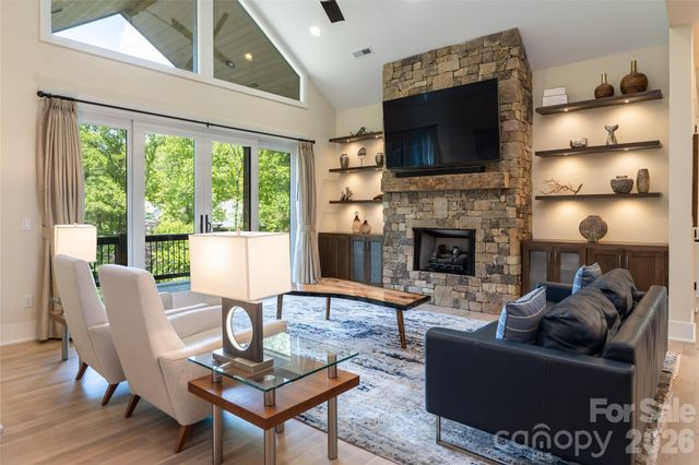 44 Woodland Aster Way, Asheville, NC 28804