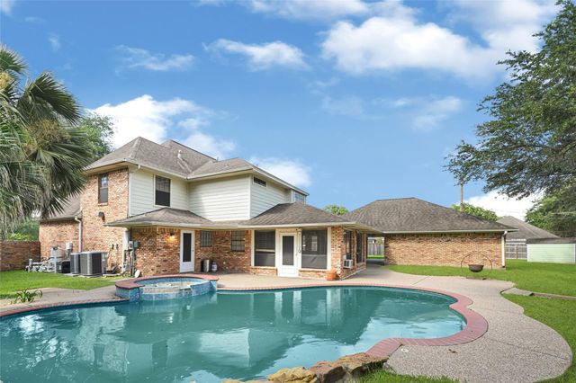 5219 White Manor Drive, Pasadena, TX 77505