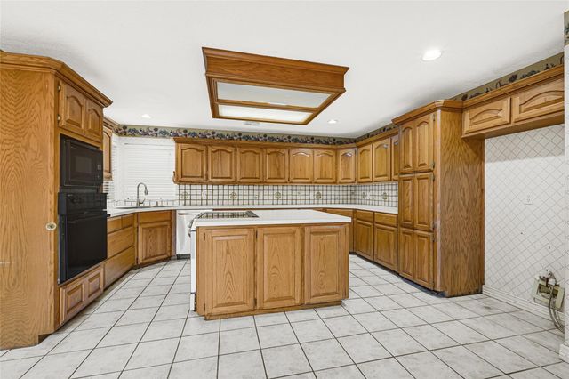 5219 White Manor Drive, Pasadena, TX 77505