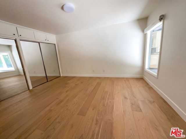 4900 Queen Victoria Road, Woodland Hills (los Angeles), CA 91364