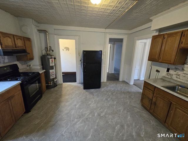 779 E. Main Street 2nd floor, Waterbury, CT 06702