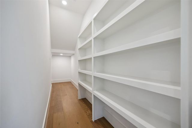 227 E 26th Street, Houston, TX 77008