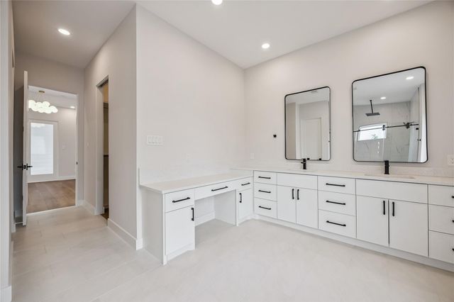 227 E 26th Street, Houston, TX 77008