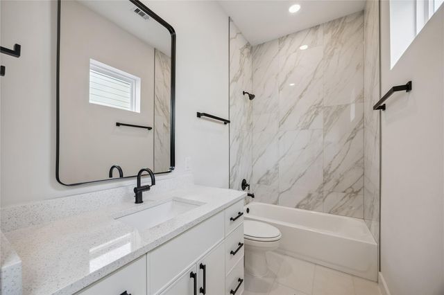 227 E 26th Street, Houston, TX 77008