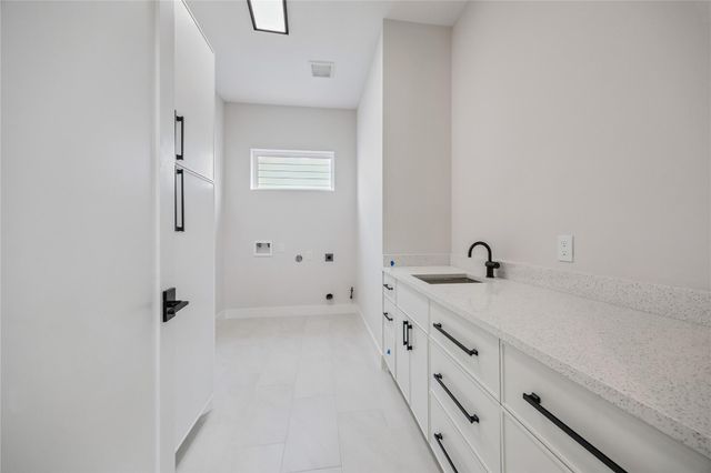 227 E 26th Street, Houston, TX 77008