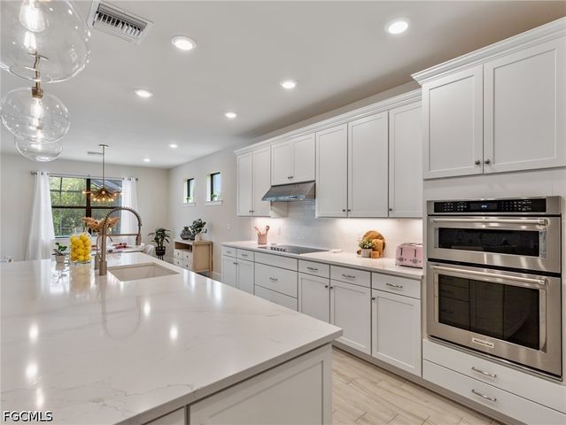 12905 Hadley CT, Fort Myers, FL 33913